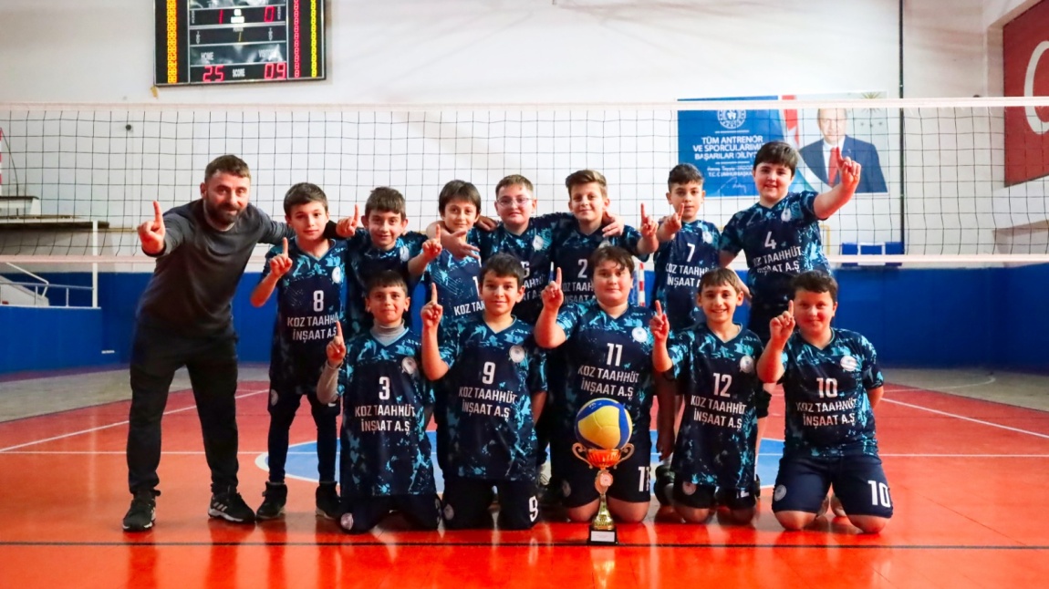 VOLEYBOLDA İL BİRİNCİSİ OLDUK